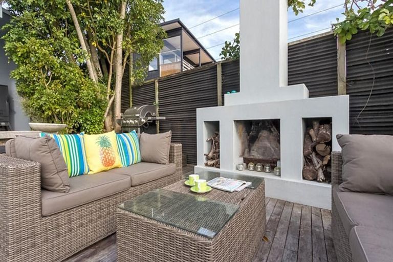 Photo of property in 12 Haseler Crescent, Howick, Auckland, 2014