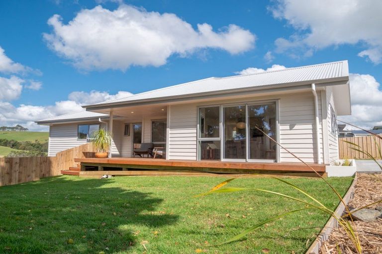 Photo of property in 1 Lori Lane, Coopers Beach, 0420