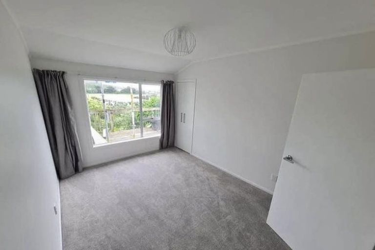 Photo of property in 80 Mana Esplanade, Paremata, Porirua, 5026