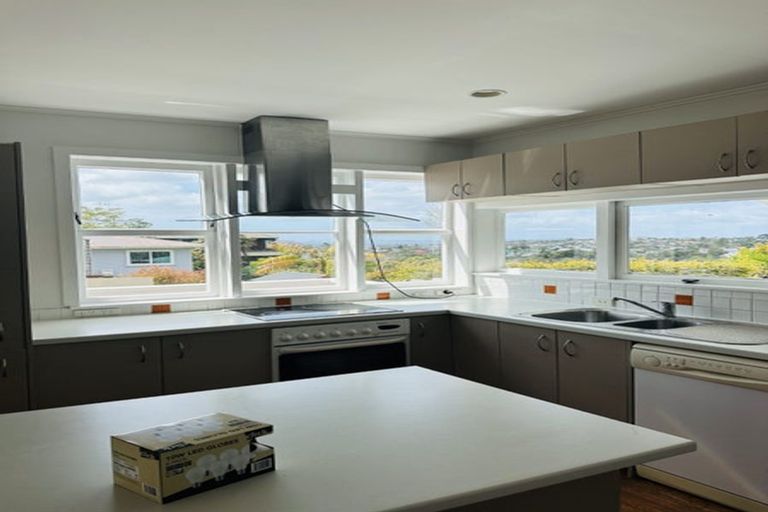 Photo of property in 78 Arran Road, Browns Bay, Auckland, 0630