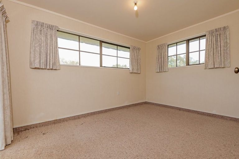 Photo of property in 83 Oroua Road, Kairanga, Palmerston North, 4475