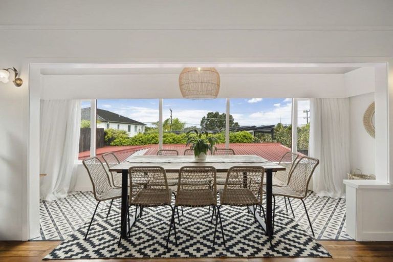 Photo of property in 50a Ngataringa Road, Devonport, Auckland, 0624