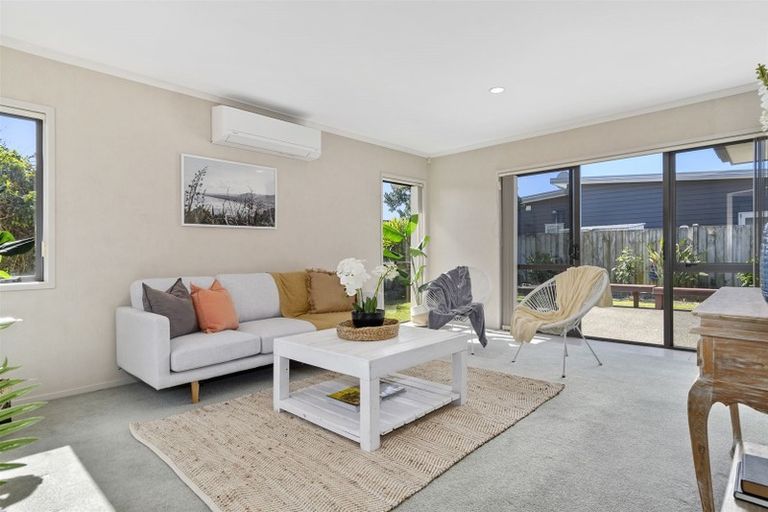 Photo of property in 8 Emma Place, Papamoa Beach, Papamoa, 3118