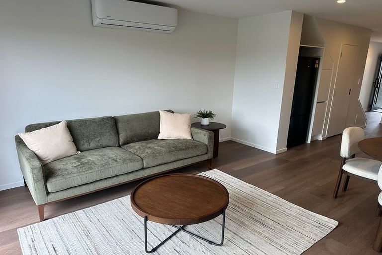 Photo of property in 8/4 Limestone Drive, Hobsonville, 0616