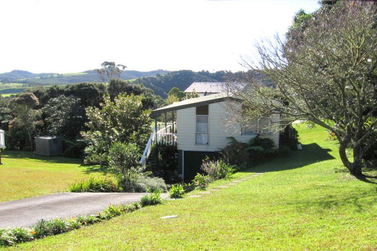 Photo of property in 24b Yorke Road, Haruru, 0204