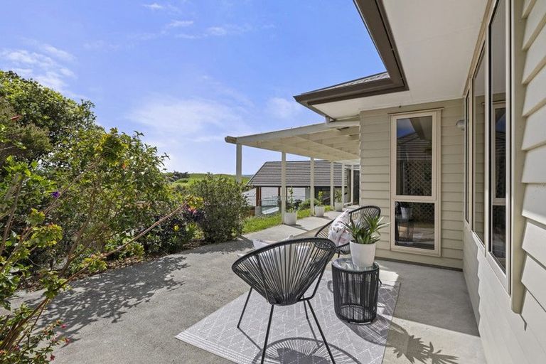 Photo of property in 12 Mahana Place, Raglan, 3225