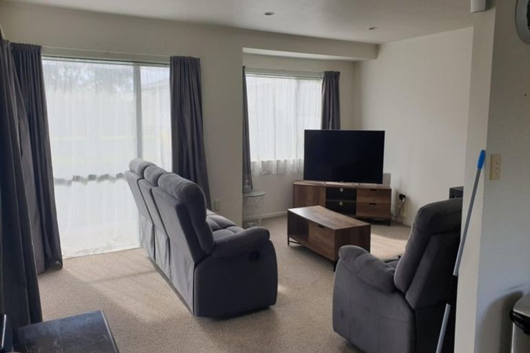 Photo of property in 1/112 Parkhurst Road, Parakai, 0830