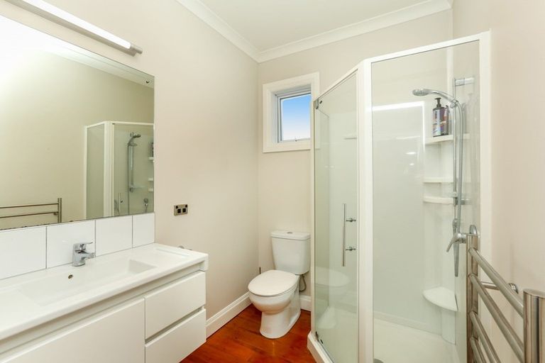 Photo of property in 20 Dorset Avenue, Westown, New Plymouth, 4310