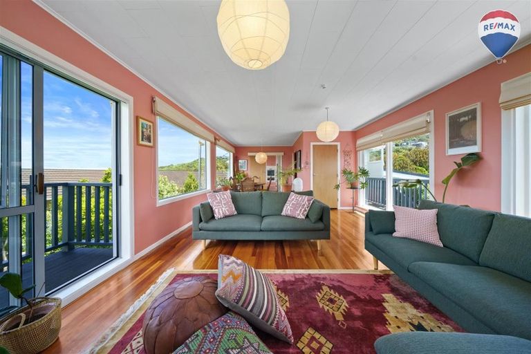 Photo of property in 10 Laurel Grove, Maungaraki, Lower Hutt, 5010