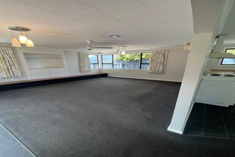 Photo of property in 35 Chartwell Street, Burwood, Christchurch, 8083