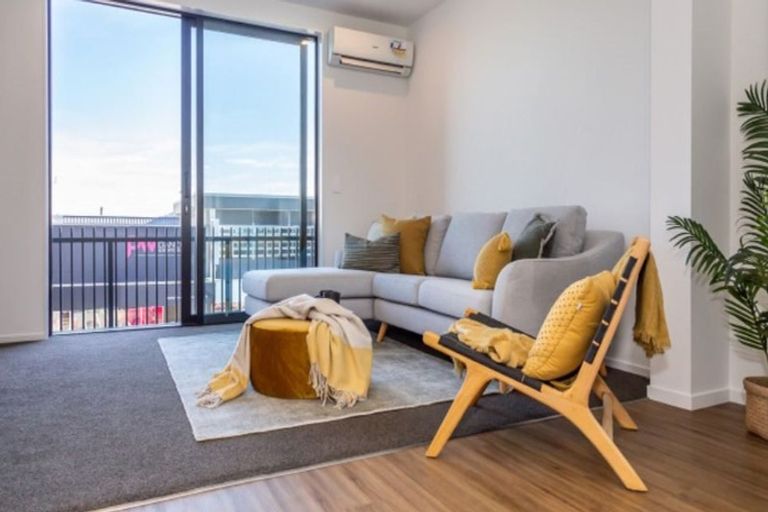 Photo of property in 2/4 Waverley Street, Sydenham, Christchurch, 8023