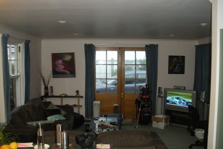 Photo of property in 8a Somerset Avenue, Newtown, Wellington, 6021