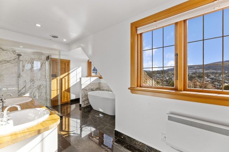 Photo of property in 211 Highgate, Roslyn, Dunedin, 9010