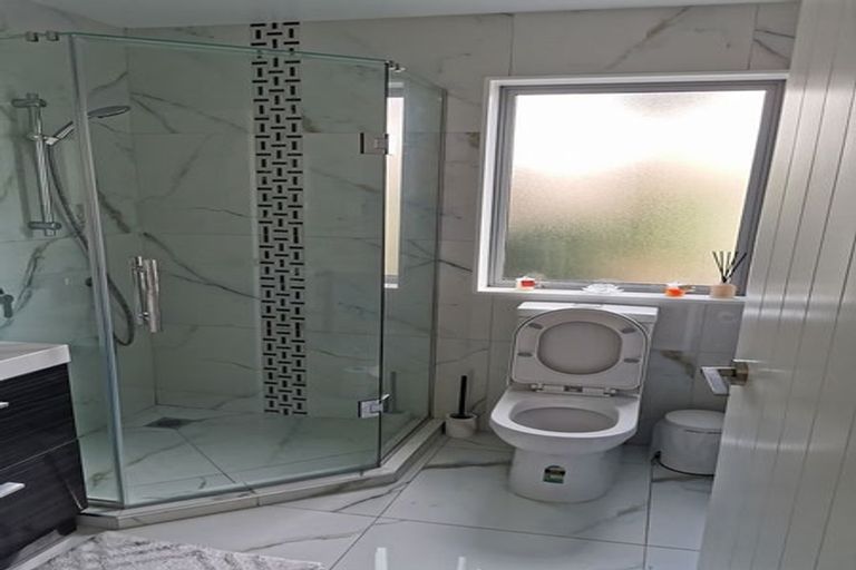 Photo of property in 28 Harris Drive, Silverdale, 0932