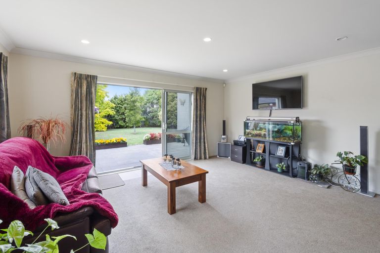 Photo of property in 3 Elie Place, Wattle Downs, Auckland, 2103