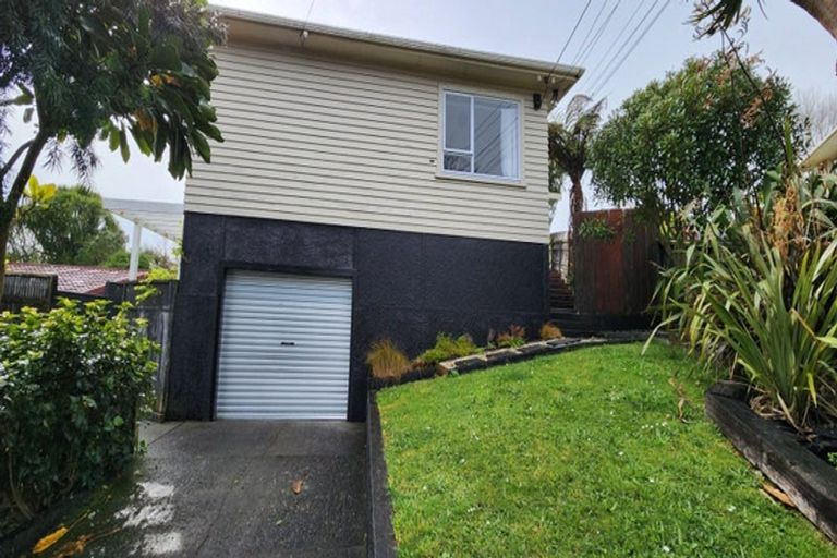 Photo of property in 7 Penrith Street, Westown, New Plymouth, 4310