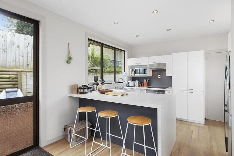 Photo of property in 41 Shandon Road, Vauxhall, Dunedin, 9013