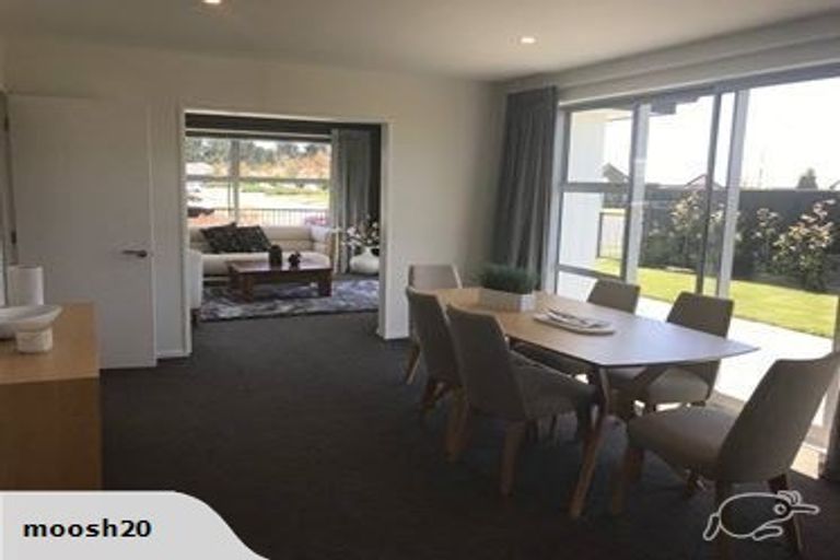 Photo of property in 14 Shillingford Boulevard, Rolleston, 7615