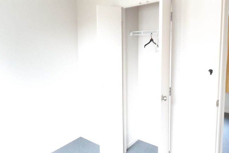 Photo of property in 28 Miriam Corban Heights, Henderson, Auckland, 0612