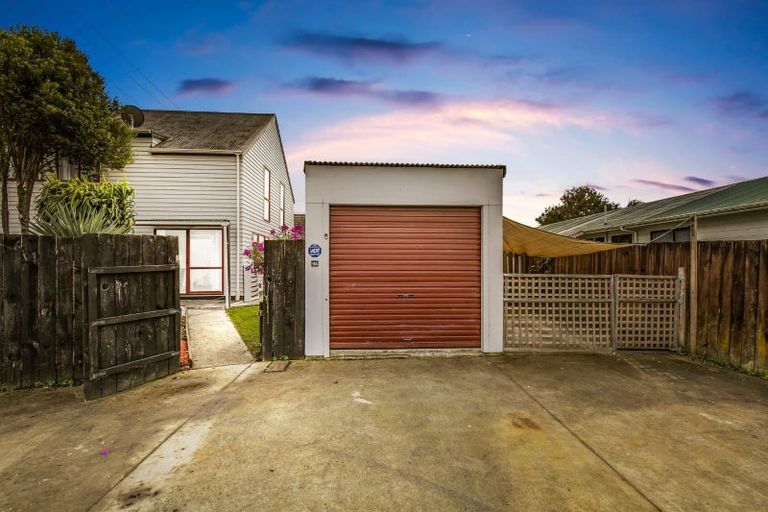 Photo of property in 1/21 Solveig Place, Randwick Park, Auckland, 2105