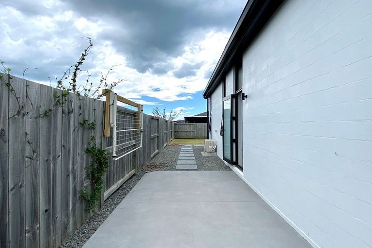 Photo of property in 9 Carronade Street, Papamoa Beach, Papamoa, 3118