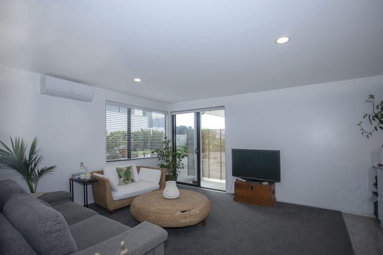 Photo of property in 1/203 Marine Parade, Mount Maunganui, 3116