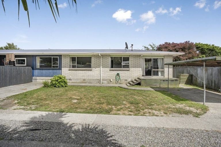 Photo of property in 13a Berkeley Road, Wainuiomata, Lower Hutt, 5014