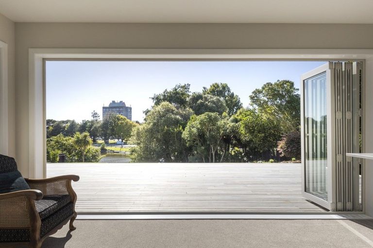 Photo of property in 107 Jickell Street, Hokowhitu, Palmerston North, 4410