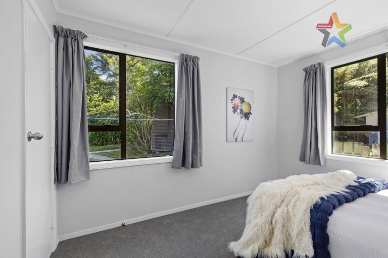Photo of property in 40 Logie Street, Stokes Valley, Lower Hutt, 5019