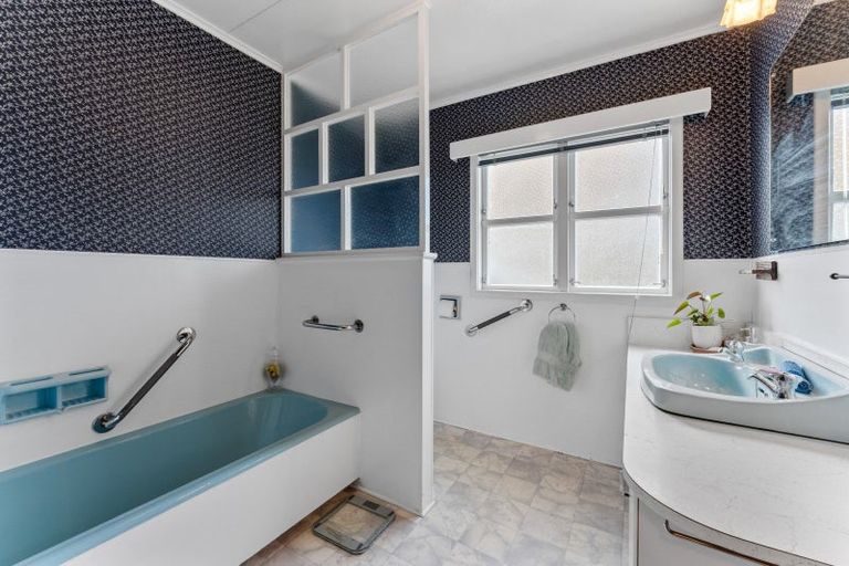 Photo of property in 43 Wakeman Street, Pahiatua, 4910