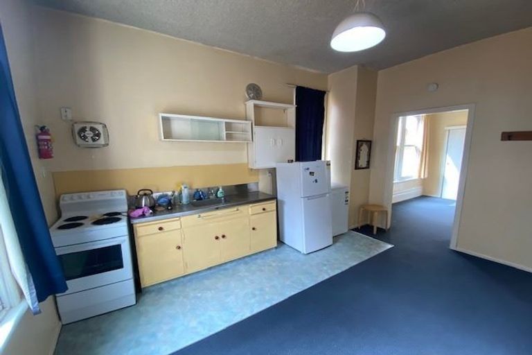 Photo of property in 19 Burnell Avenue, Thorndon, Wellington, 6011