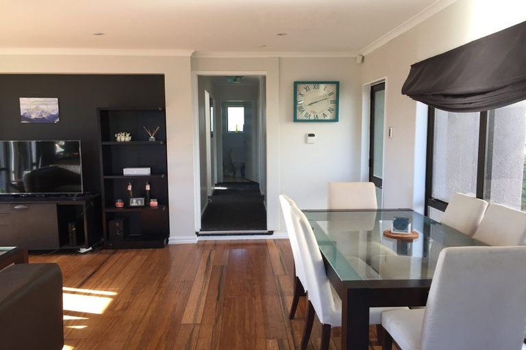 Photo of property in 4 Outram Grove, Kelson, Lower Hutt, 5010