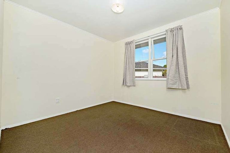 Photo of property in 14 Harper Street, Papakura, 2110