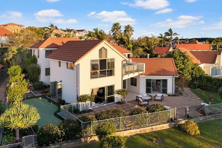 Photo of property in 62 Voyager Drive, Gulf Harbour, Whangaparaoa, 0930