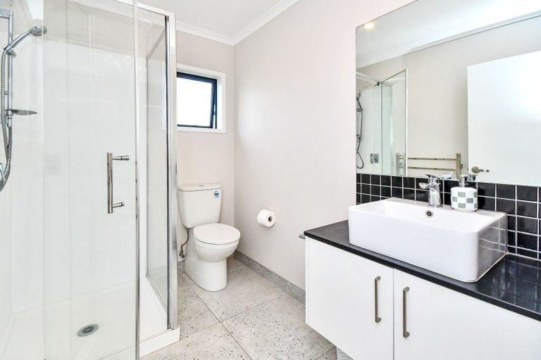 Photo of property in 52 Te Manaki Street, Pukekohe, 2120