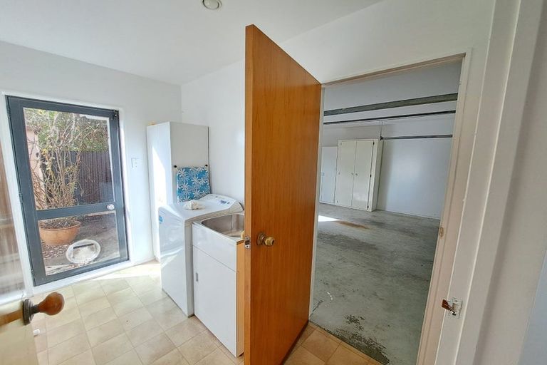 Photo of property in 15a Sanders Avenue, Westown, New Plymouth, 4310