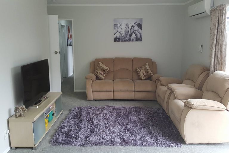 Photo of property in 18 Walnut Place, Owhata, Rotorua, 3010