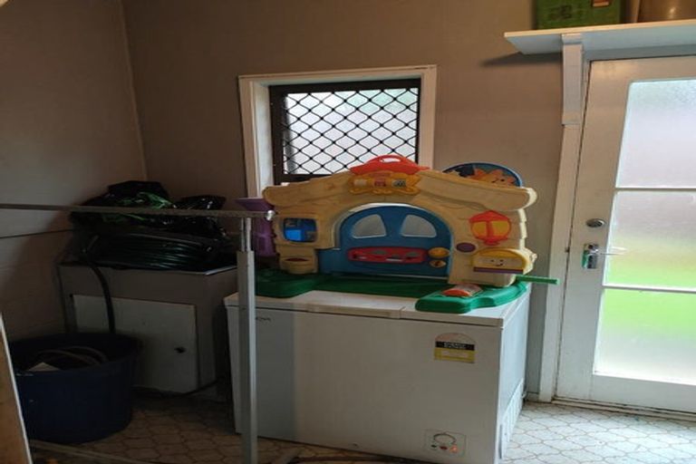 Photo of property in 3/15 Seabrook Avenue, New Lynn, Auckland, 0600