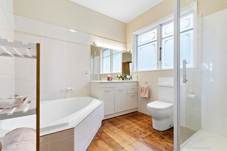 Photo of property in 46 Mana Street, Vogeltown, Wellington, 6021