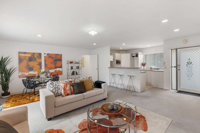 Photo of property in 86b Queen Street, Waiuku, 2123