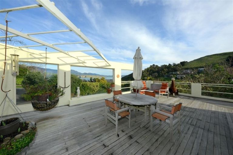 Photo of property in 8 Bayview Place, Cass Bay, Lyttelton, 8082