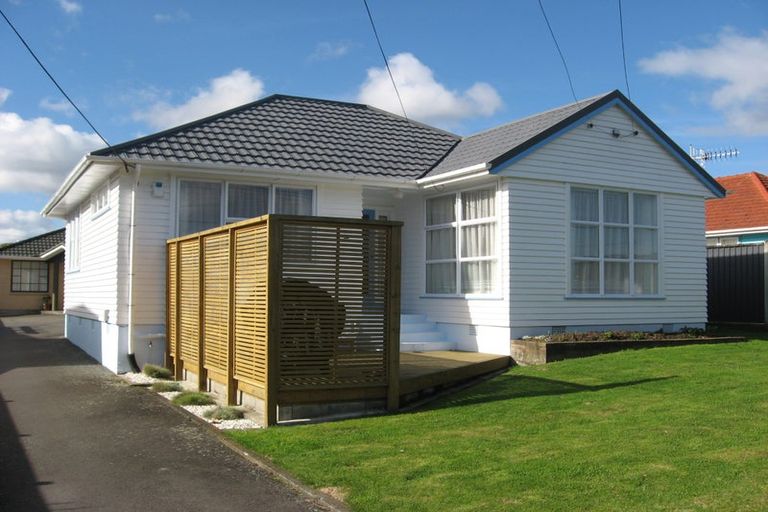 Photo of property in 15 Massey Street, Elderslea, Upper Hutt, 5018