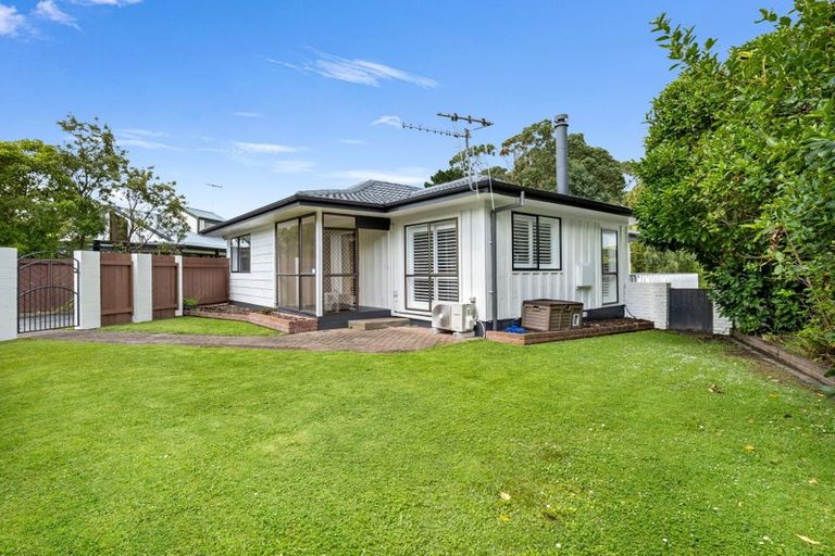 Photo of property in 9 Guernsey Place, Fitzherbert, Palmerston North, 4410