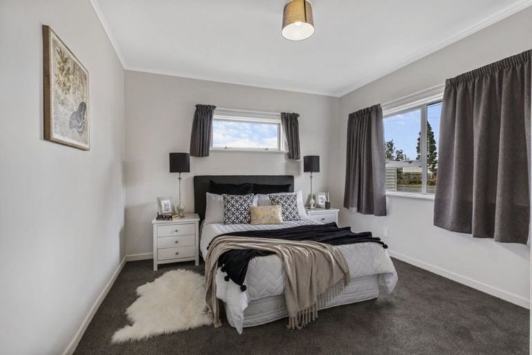 Photo of property in 97 Russell Road, Manurewa, Auckland, 2102