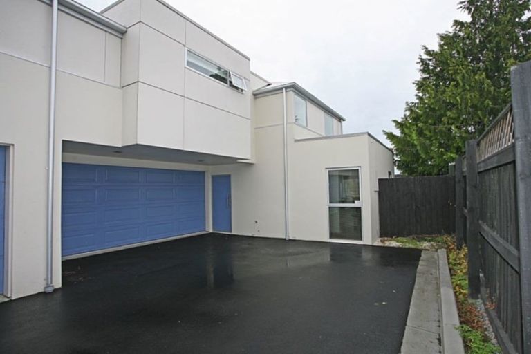 Photo of property in 496d Barbadoes Street, Edgeware, Christchurch, 8013