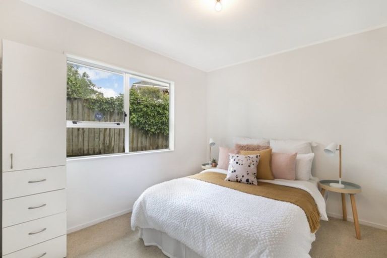 Photo of property in 2/58 Opaheke Road, Opaheke, Papakura, 2113