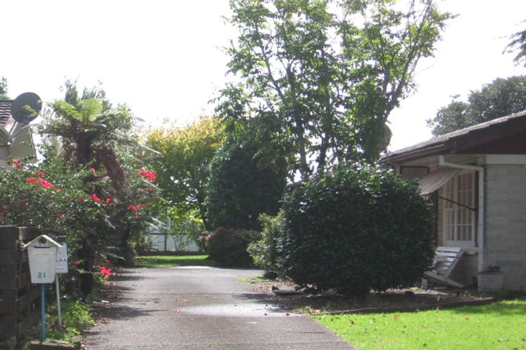 Photo of property in 2/21 Pinedale Place, Henderson, Auckland, 0610