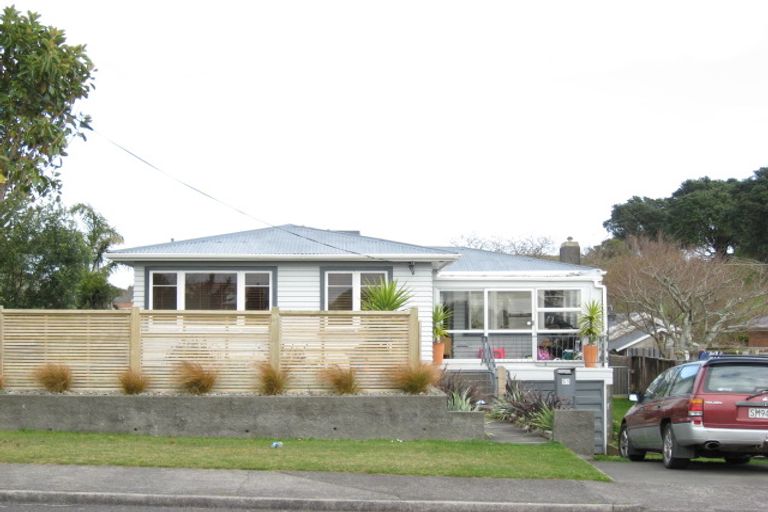 Photo of property in 51 Wynyard Street, Bell Block, New Plymouth, 4312