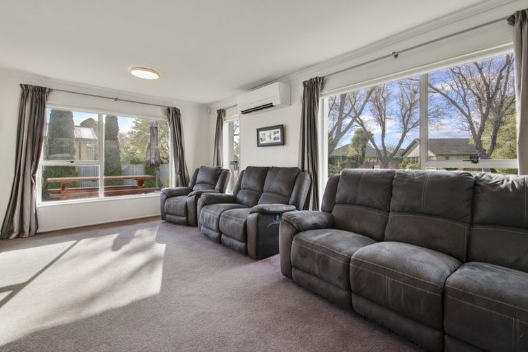 Photo of property in 80 Lowry Avenue, Redwood, Christchurch, 8051
