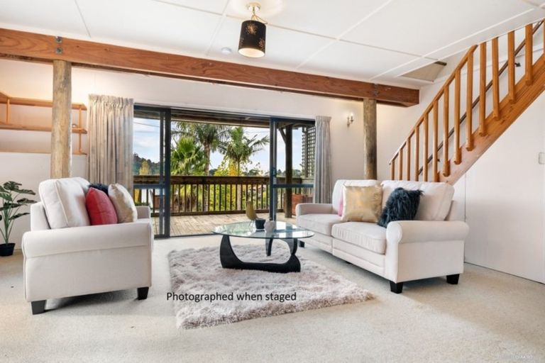 Photo of property in 32 Stillwater Crescent, Stillwater, Silverdale, 0993